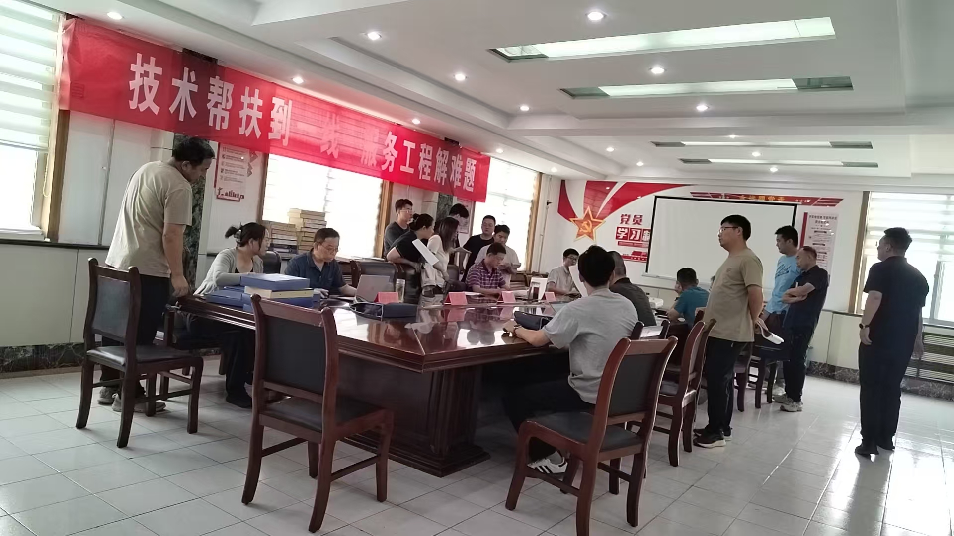 文章附图